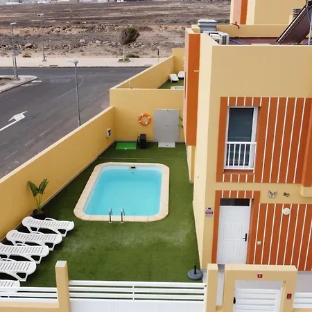 Mariposas Pool *