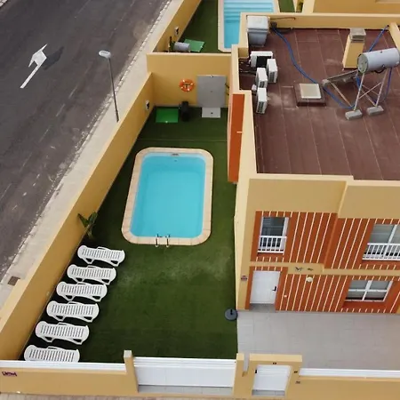 Mariposas Pool Puerto del Rosario (Fuerteventura)