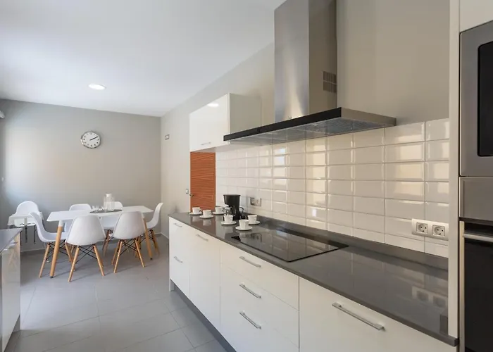 Mariposas Pool * プエルト・デル・ロサリオ