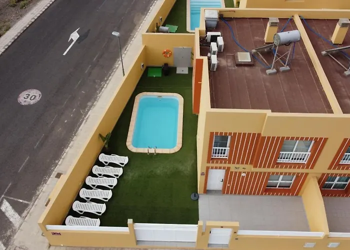 Mariposas Pool プエルト・デル・ロサリオ